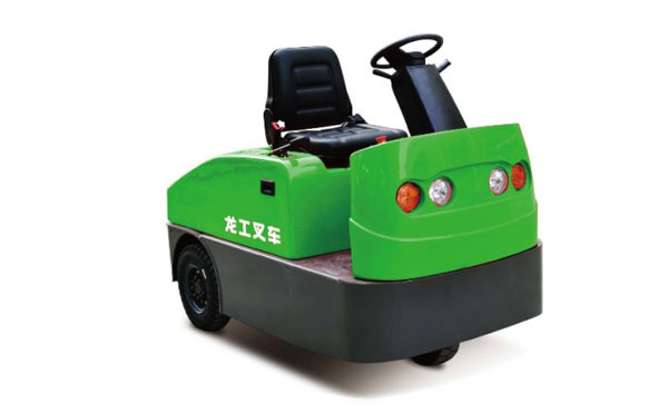 定西QDD40/60-E4C5牵引车(座驾式)